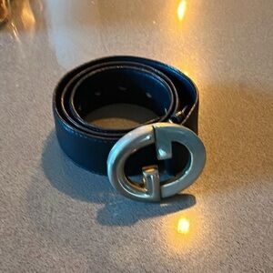 Women’s Gucci belt Size 24